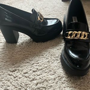 Steve Madden platform loafers with gold chain detail